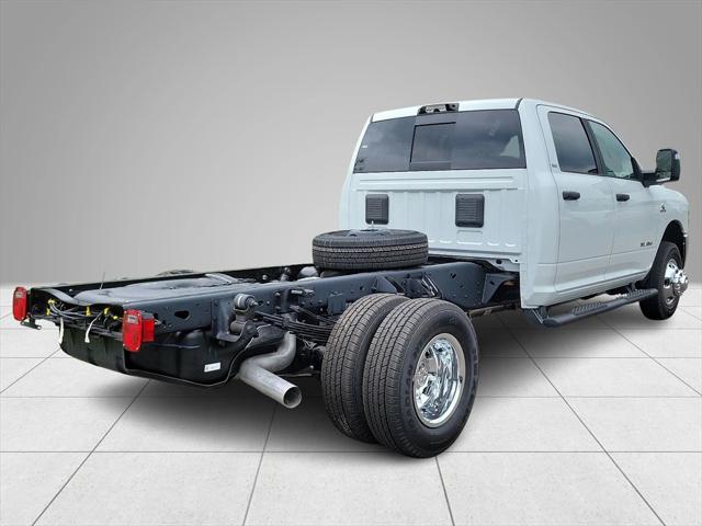 2024 RAM Ram 3500 Chassis Cab RAM 3500 SLT CREW CAB CHASSIS 4X4 60 CA