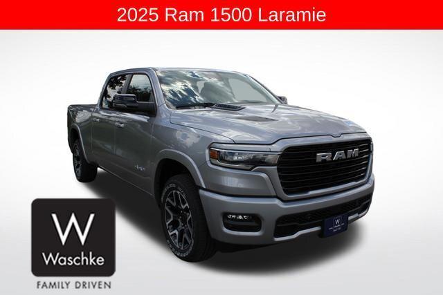 2025 RAM Ram 1500 RAM 1500 LARAMIE CREW CAB 4X4 64 BOX