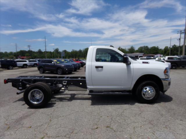 2024 RAM Ram 3500 Chassis Cab RAM 3500 TRADESMAN CHASSIS REGULAR CAB 4X4 60 CA