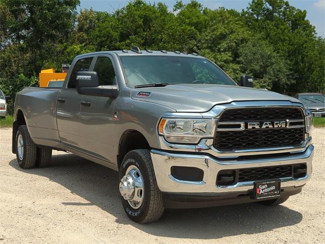 2024 RAM Ram 3500 RAM 3500 TRADESMAN CREW CAB 4X4 8 BOX