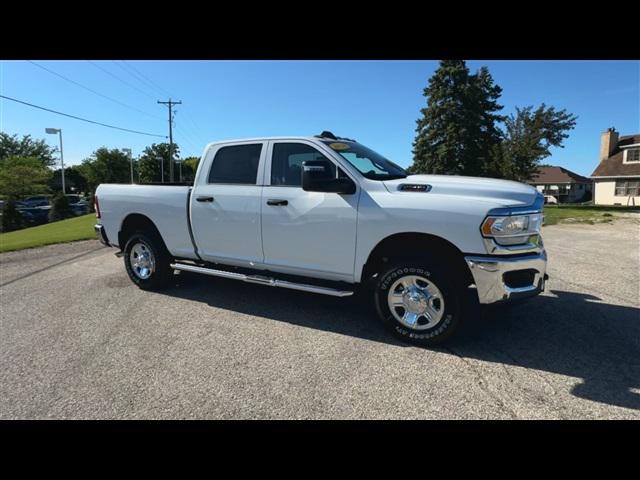 2024 RAM Ram 2500 RAM 2500 TRADESMAN CREW CAB 4X4 64 BOX