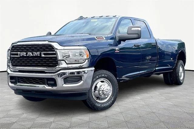 2024 RAM Ram 3500 RAM 3500 TRADESMAN CREW CAB 4X4 8 BOX