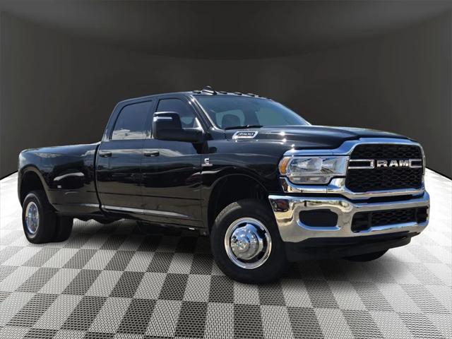 2024 RAM Ram 3500 RAM 3500 TRADESMAN CREW CAB 4X4 8 BOX