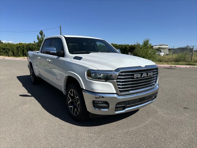 2025 RAM Ram 1500 RAM 1500 LARAMIE CREW CAB 4X4 64 BOX