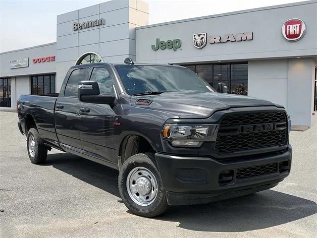 2024 RAM Ram 2500 RAM 2500 TRADESMAN CREW CAB 4X4 8 BOX