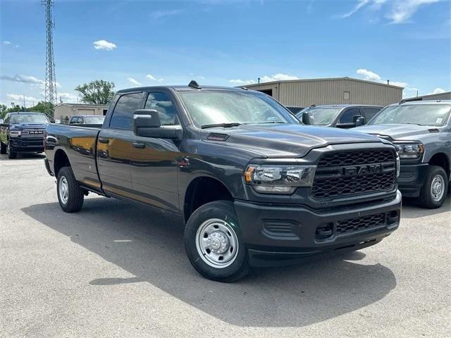 2024 RAM Ram 2500 RAM 2500 TRADESMAN CREW CAB 4X4 8 BOX