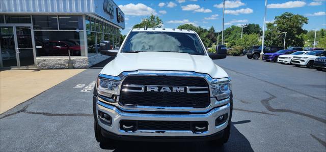 2024 RAM Ram 5500 Chassis Cab RAM 5500 TRADESMAN CHASSIS CREW CAB 4X4 60 CA