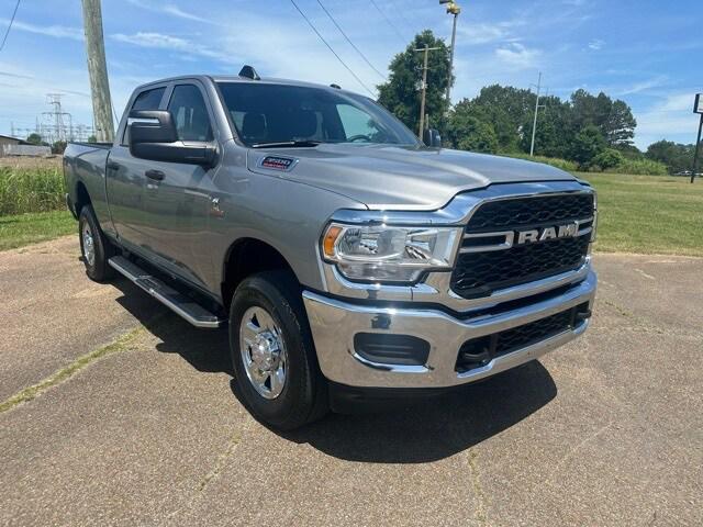 2024 RAM Ram 3500 RAM 3500 TRADESMAN CREW CAB 4X4 64 BOX