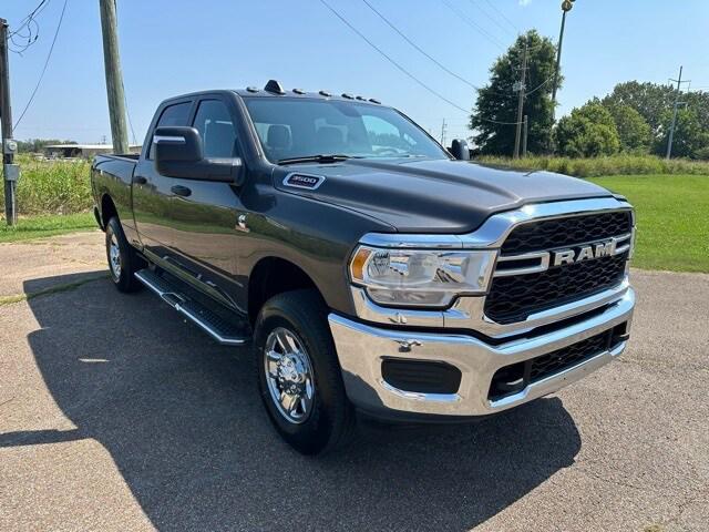 2024 RAM Ram 3500 RAM 3500 TRADESMAN CREW CAB 4X4 64 BOX