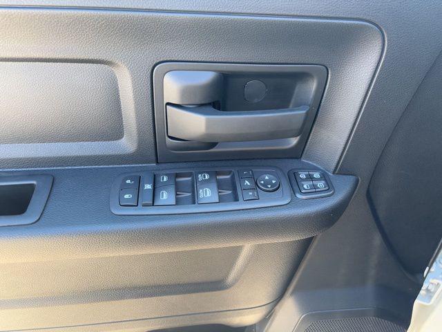 2024 RAM Ram 3500 RAM 3500 TRADESMAN CREW CAB 4X4 8 BOX