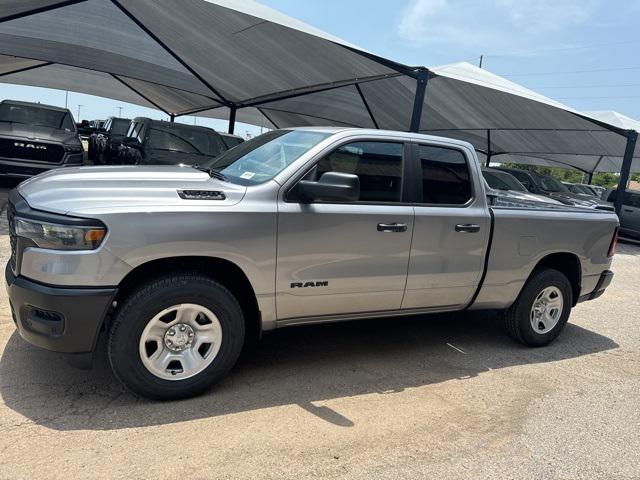 2025 RAM Ram 1500 RAM 1500 TRADESMAN QUAD CAB 4X4 64 BOX