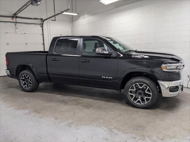 2025 RAM Ram 1500 RAM 1500 LARAMIE CREW CAB 4X4 64 BOX