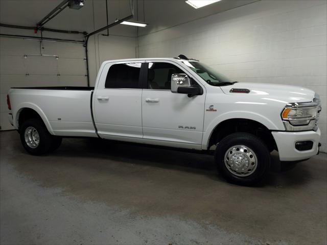 2024 RAM Ram 3500 RAM 3500 LIMITED LONGHORN CREW CAB 4X4 8 BOX