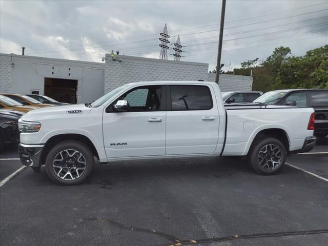 2025 RAM Ram 1500 RAM 1500 LARAMIE CREW CAB 4X4 64 BOX