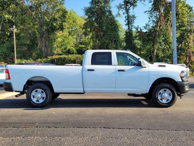 2024 RAM Ram 3500 RAM 3500 TRADESMAN CREW CAB 4X4 8 BOX