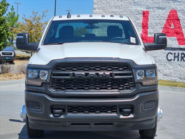 2024 RAM Ram 3500 Chassis Cab RAM 3500 TRADESMAN CREW CAB CHASSIS 4X4 60 CA