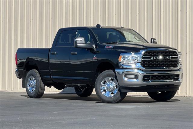 2024 RAM Ram 3500 RAM 3500 TRADESMAN CREW CAB 4X4 64 BOX