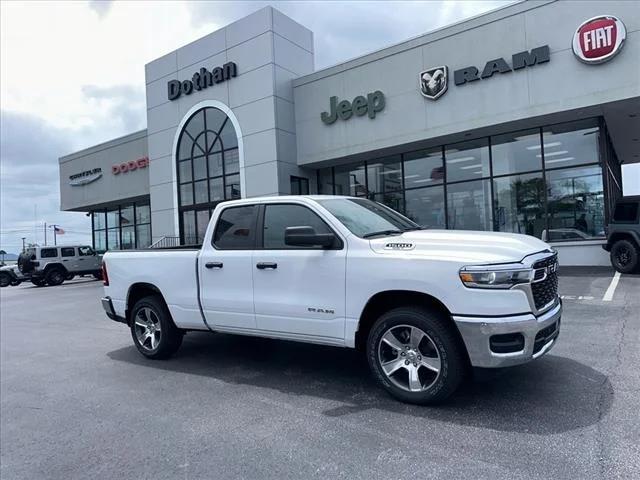 2025 RAM Ram 1500 RAM 1500 TRADESMAN QUAD CAB 4X4 64 BOX