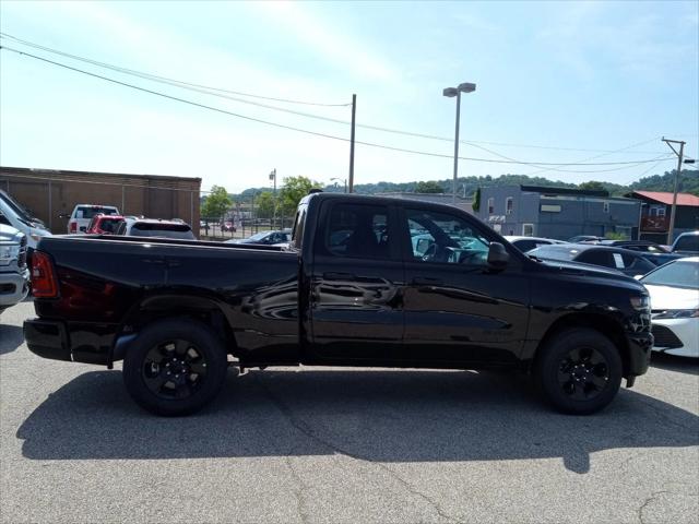 2025 RAM Ram 1500 RAM 1500 TRADESMAN QUAD CAB 4X4 64 BOX