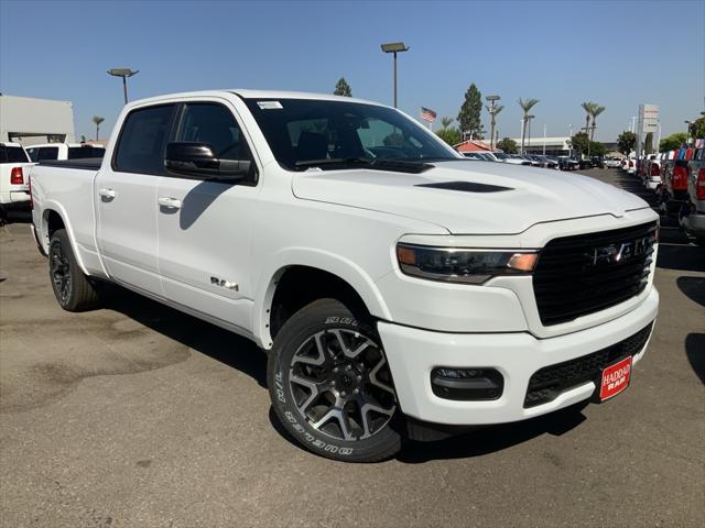 2025 RAM Ram 1500 RAM 1500 LARAMIE CREW CAB 4X4 64 BOX
