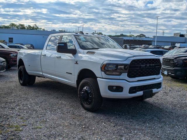 2024 RAM Ram 3500 RAM 3500 BIG HORN CREW CAB 4X4 8 BOX