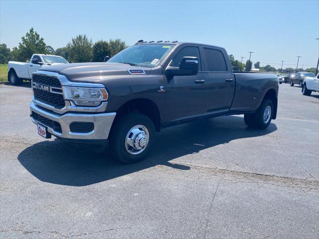 2024 RAM Ram 3500 RAM 3500 TRADESMAN CREW CAB 4X4 8 BOX