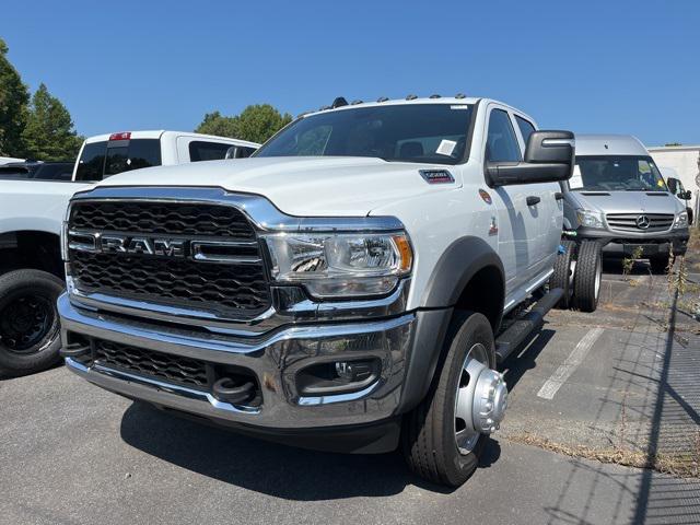 2024 RAM Ram 5500 Chassis Cab RAM 5500 TRADESMAN CHASSIS CREW CAB 4X4 60 CA