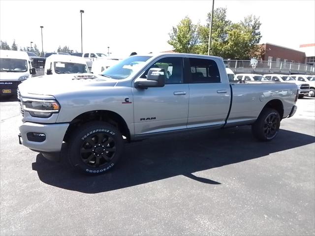 2024 RAM Ram 3500 RAM 3500 LARAMIE CREW CAB 4X4 8 BOX