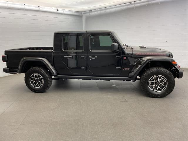 2024 Jeep Gladiator GLADIATOR RUBICON X 4X4