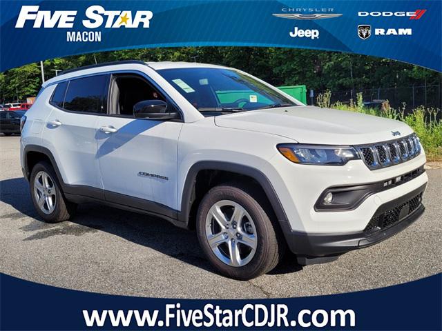 2024 Jeep Compass COMPASS LATITUDE 4X4