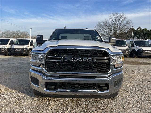 2024 RAM Ram 3500 RAM 3500 TRADESMAN CREW CAB 4X4 8 BOX