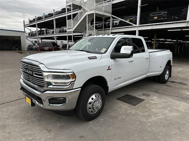 2024 RAM Ram 3500 RAM 3500 LARAMIE CREW CAB 4X4 8 BOX