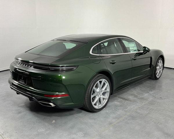 2024 Porsche Panamera 4