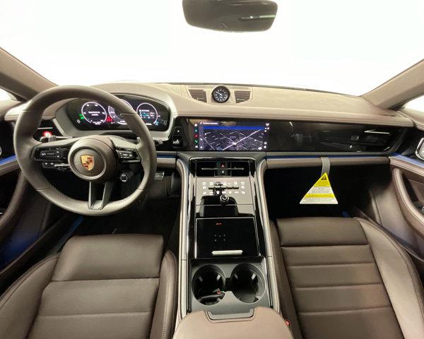 2024 Porsche Panamera 4