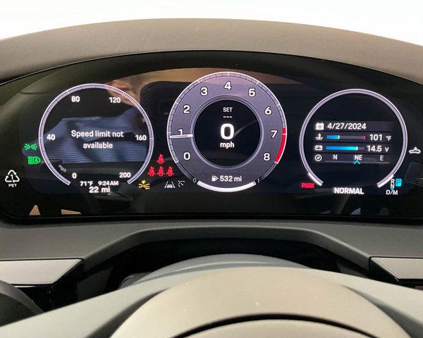 2024 Porsche Panamera 4