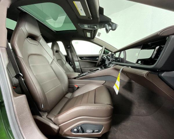 2024 Porsche Panamera 4