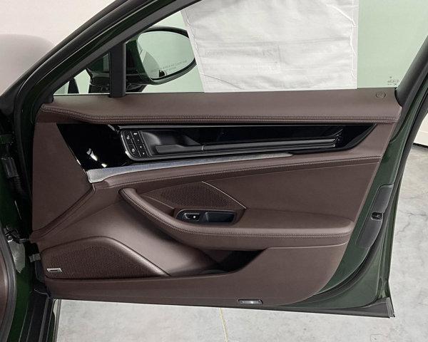 2024 Porsche Panamera 4