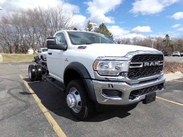 2024 RAM Ram 5500 Chassis Cab RAM 5500 TRADESMAN CHASSIS REGULAR CAB 4X4 84 CA