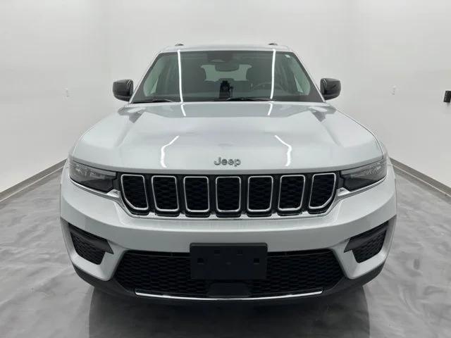 2022 Jeep Grand Cherokee Laredo 4x4