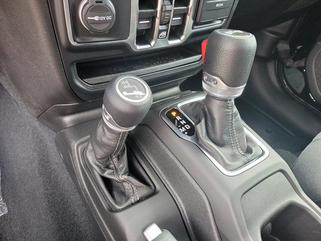 2024 Jeep Wrangler 4-Door Sahara 4x4