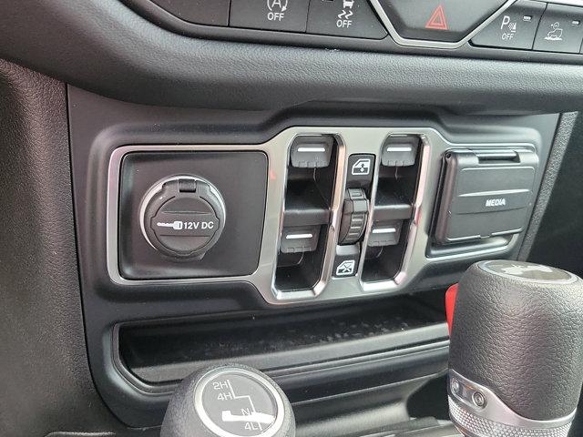 2024 Jeep Wrangler 4-Door Sahara 4x4