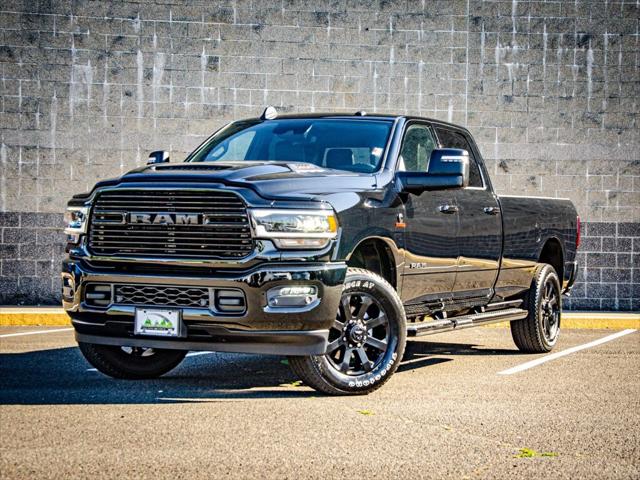 2024 RAM Ram 3500 RAM 3500 LARAMIE CREW CAB 4X4 8 BOX