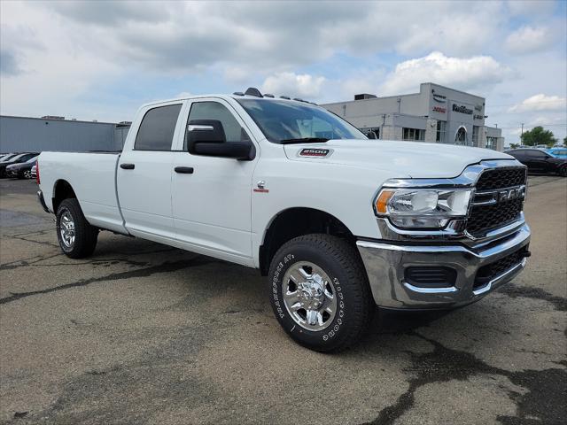 2024 RAM Ram 2500 RAM 2500 TRADESMAN CREW CAB 4X4 8 BOX