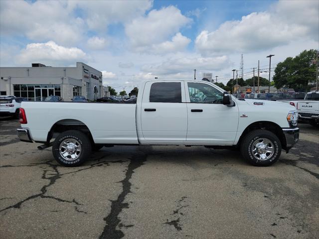 2024 RAM Ram 2500 RAM 2500 TRADESMAN CREW CAB 4X4 8 BOX