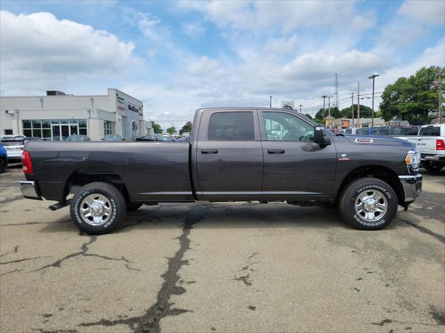 2024 RAM Ram 2500 RAM 2500 TRADESMAN CREW CAB 4X4 8 BOX