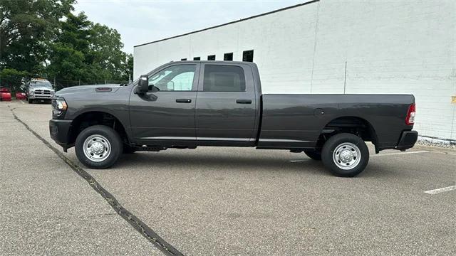 2024 RAM Ram 2500 RAM 2500 TRADESMAN CREW CAB 4X4 8 BOX