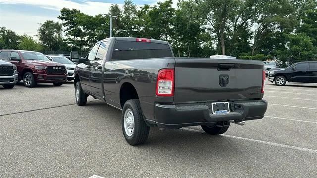 2024 RAM Ram 2500 RAM 2500 TRADESMAN CREW CAB 4X4 8 BOX