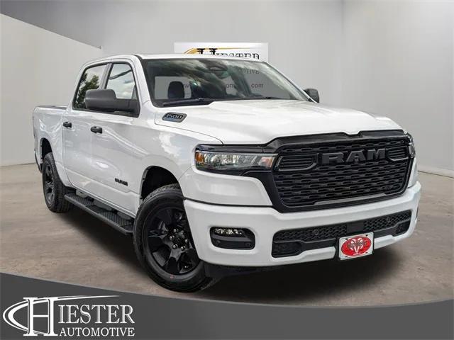 2025 RAM Ram 1500 RAM 1500 TRADESMAN CREW CAB 4X2 57 BOX