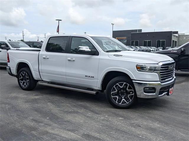 2025 RAM Ram 1500 RAM 1500 LARAMIE CREW CAB 4X4 57 BOX