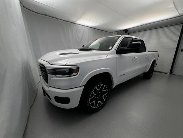 2025 RAM Ram 1500 RAM 1500 LARAMIE CREW CAB 4X4 57 BOX